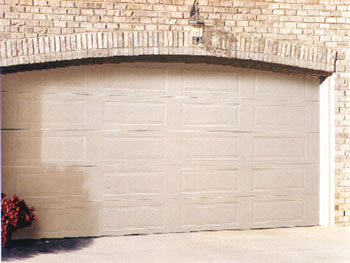 Usa Garaj Sectionala Model 2, Poarta Garaja Sectionala Model 2. Solutii pentru deschideri rezidentiale.